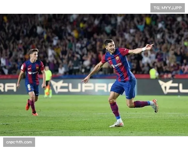 巴塞罗那4-2塞尔塔，莱万多夫斯基帽子戏法