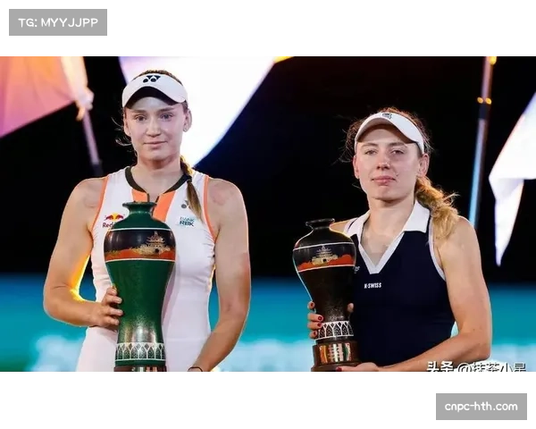 莱巴金娜直落两盘胜萨巴伦卡,全胜战绩夺WTA利雅得年终总决赛冠军 莱巴金娜直落两盘胜萨巴伦卡,全胜战绩夺WTA利雅得年终总决赛冠军