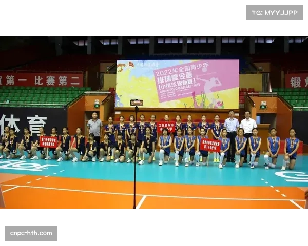 中国排球协会联合企业举办夏令营，推动排球运动在青少年中普及