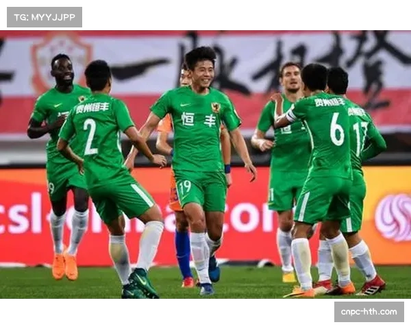 尼斯三后卫体系崩盘分析，双线作战暴露阵容单薄